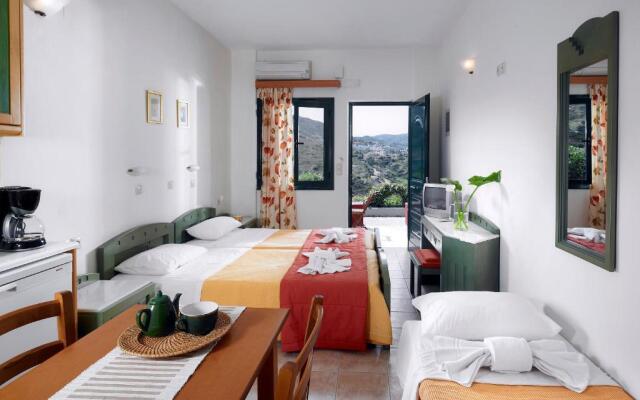 Erivolos Studios & Apartments