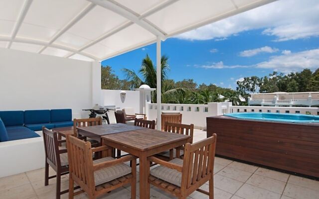 Penthouse 5231 Beach Club