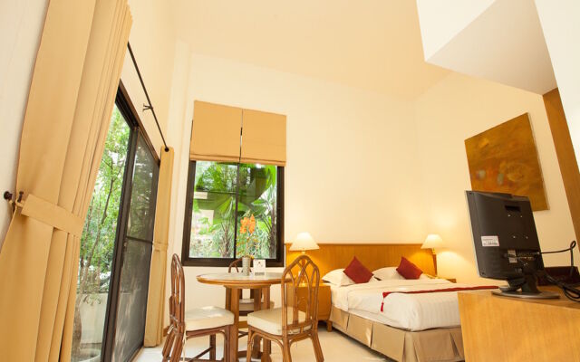 Nern Chalet Beachfront Hotel