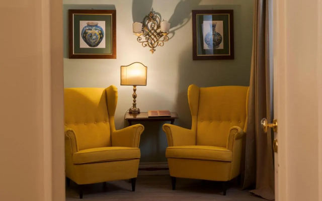 Palazzo Arone dei Baroni di Valentino