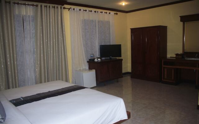 Suryavara Residence Hotel