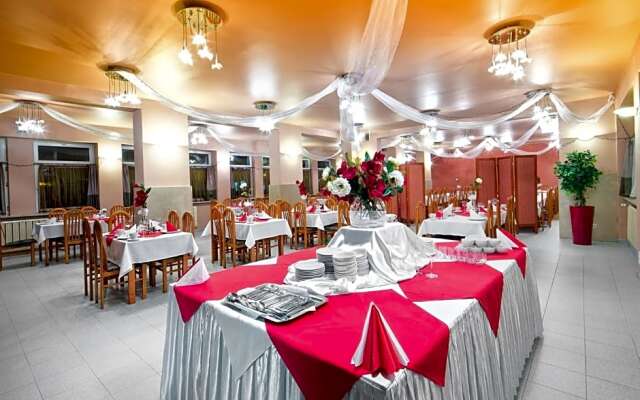 Hotel Monttis