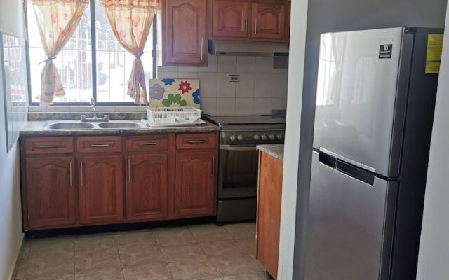 Comfortable House With Excellent Location Come to Gomez