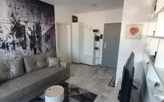 Studio 70