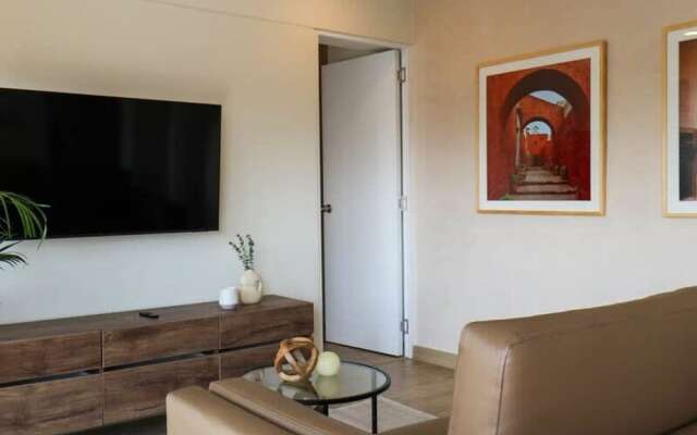 Awesome 2BR With Balcony in Miraflores