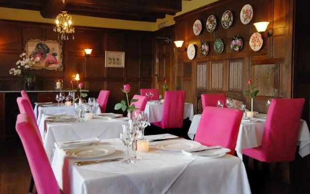 Trevalsa Court Hotel
