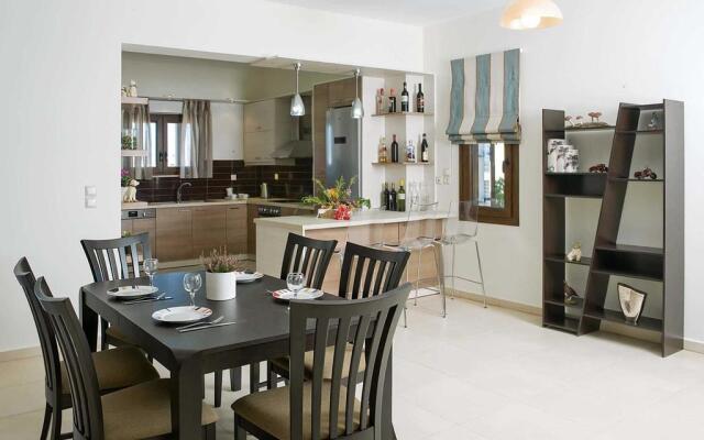 Villa Orsalia With Private Pool