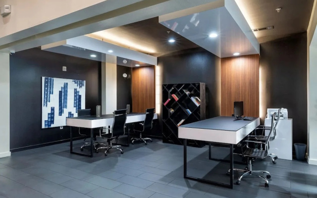 Landing Dallas Old East