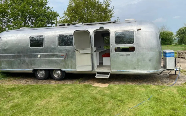 Bury - Lodge - Sleeps 2 - Parking