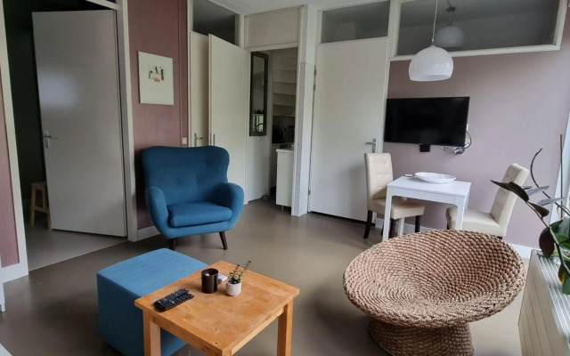 Lovely 1 bedroom with garden bnb