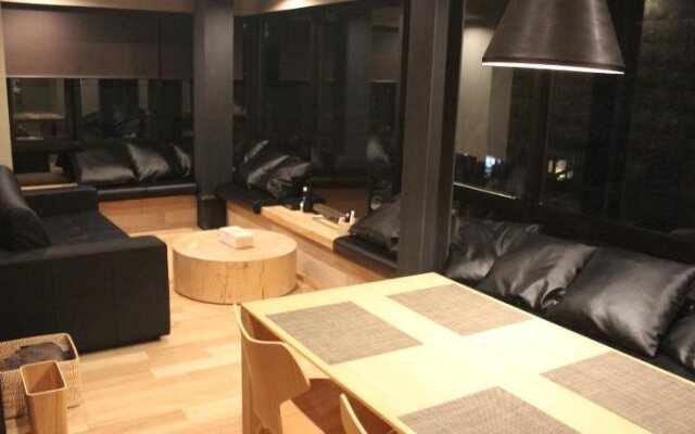 Matthew Suites