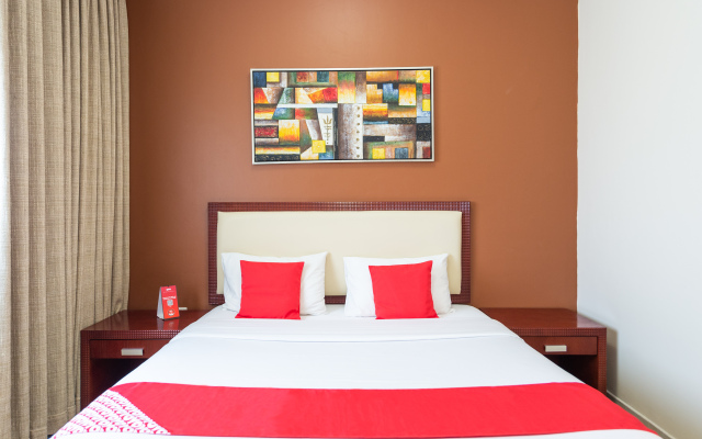 Crystal Plaza Hotel