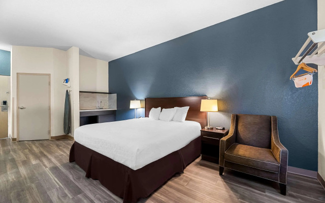 Townhouse Orlando West (ex.Red Roof Inn Orlando West - Ocoee)