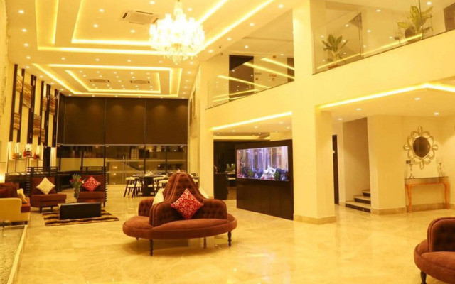 The Flora Grand