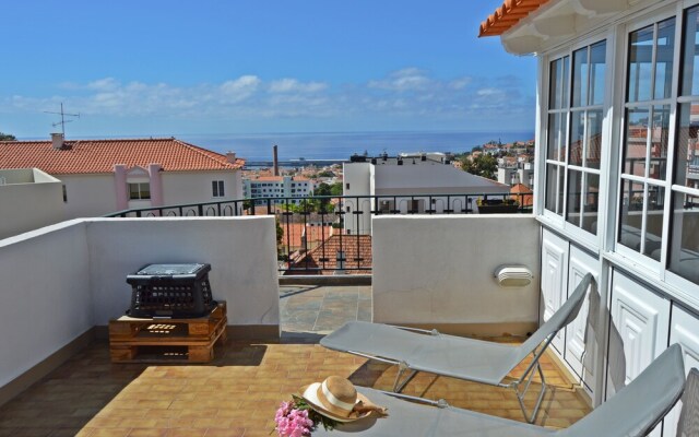 Top Floor with terrace in Funchal