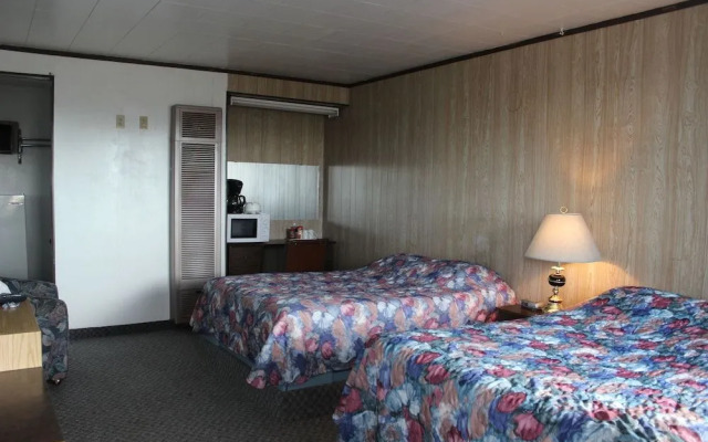 Raval Paradise Motel & RV Park