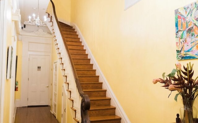 Creole Gardens Guesthouse and Inn