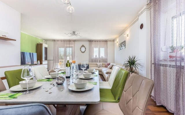 Awesome Home in Crikvenica With Wifi and 6 Bedrooms