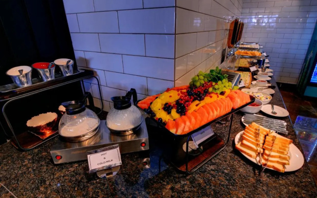 Udaan Clover Hotel Banquet & Spa