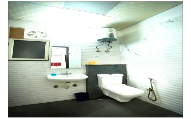 OYO Flagship 70002 Gupta Residency