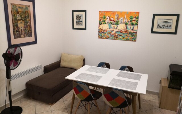 The Nice Dreams Guesthouse