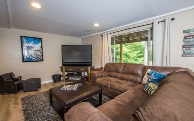 Lake Love 4 Bedroom House