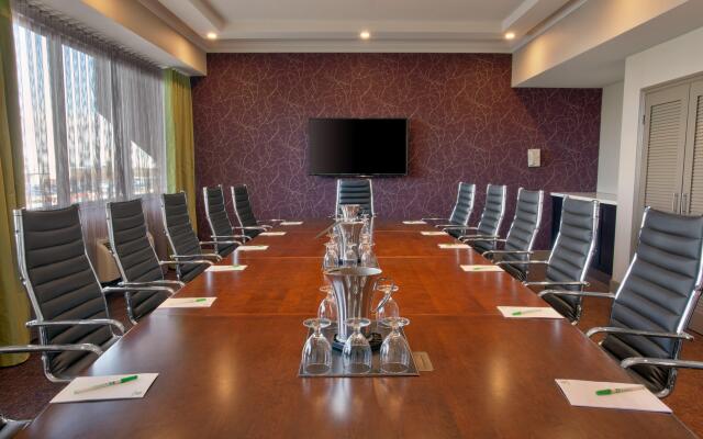 Holiday Inn Toronto - Int'l Airport by IHG