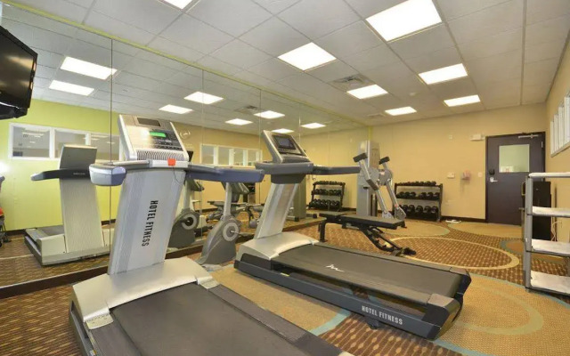 Comfort Inn & Suites Oklahoma City West - I-40