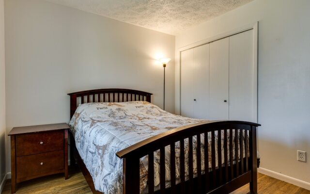 Lawrence Vacation Rental ~ 12 Mi to Indianapolis!