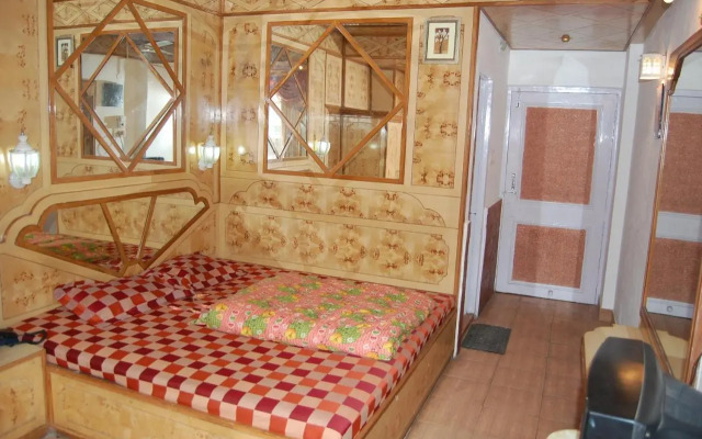 Hotel Gulmarg Regency