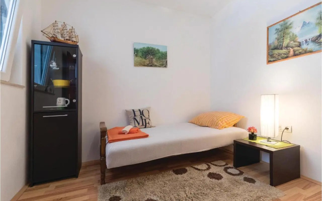Apartment Bacinska jezera with lake View IX