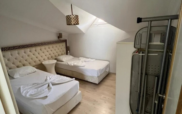 Flat Near Beach in Didim With Shared Pool