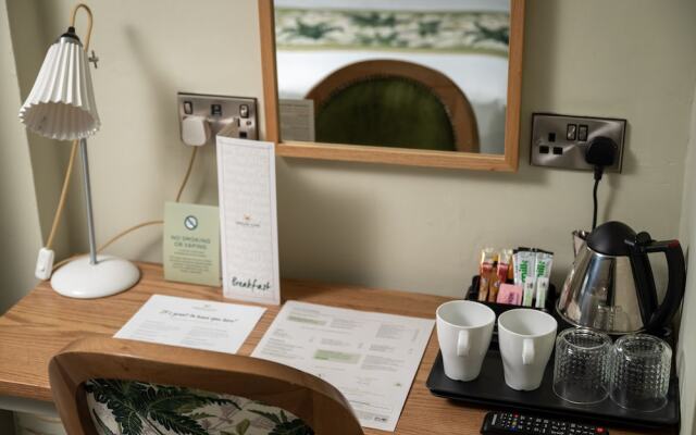 Rockingham Arms by Greene King Inns