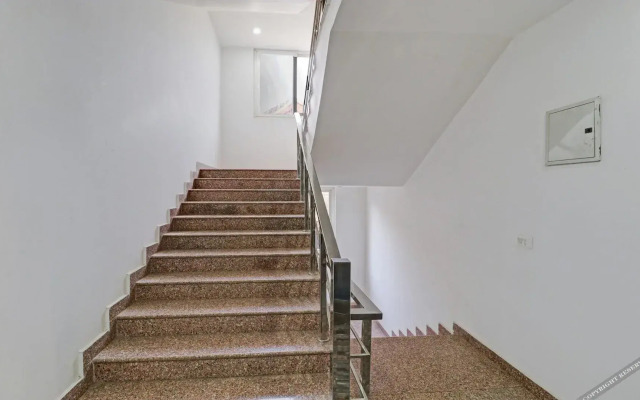 Treebo Grand Town House