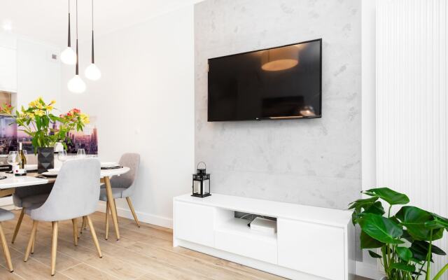 Apartment Dzielna Warsaw by Renters
