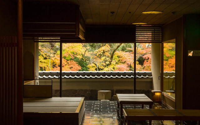Hanamurasaki