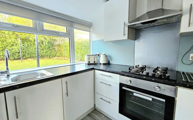Spacious Haven with Free Parking