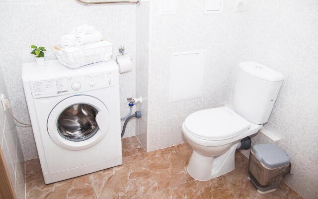 Апартаменты на улице Еремеева 38