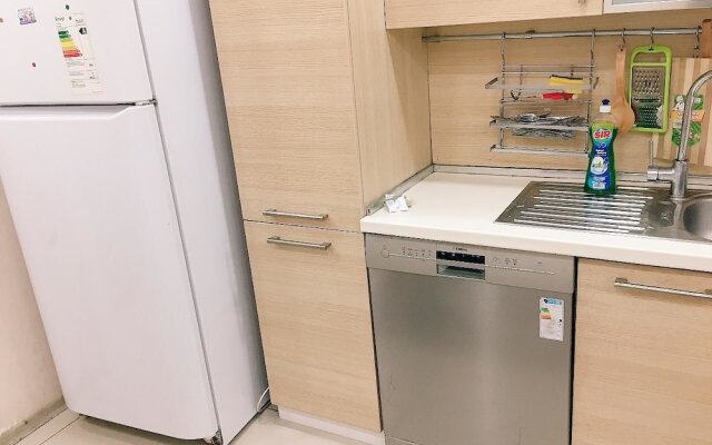 Safe Secure 3 bedroom top floor flat