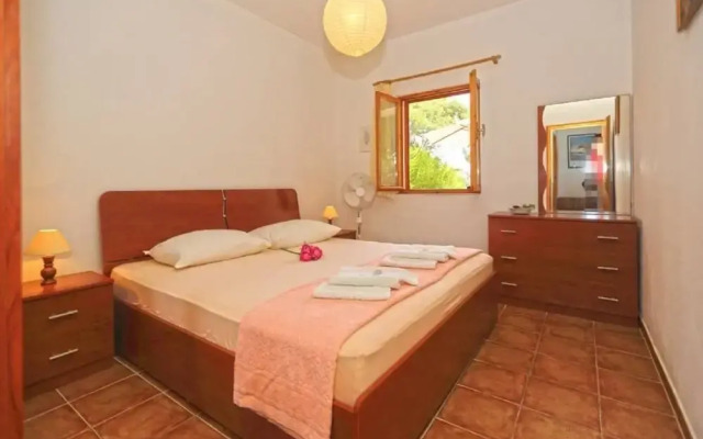 Josip - 100 m From Beach - A2