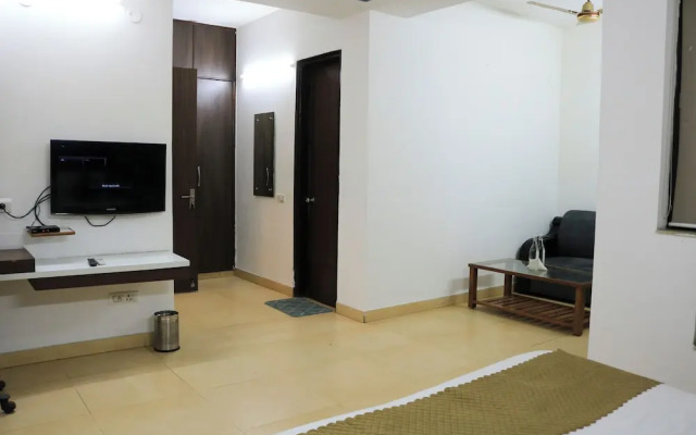 Vinayak Stay Sector 43