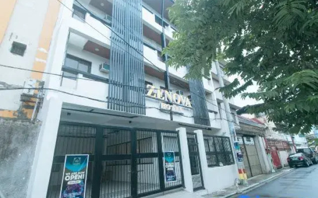 RedDoorz @ Zenova Hotel