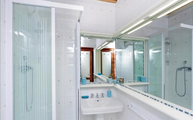 Cozy Halldis apartment just 10 minutes walk from the Colo