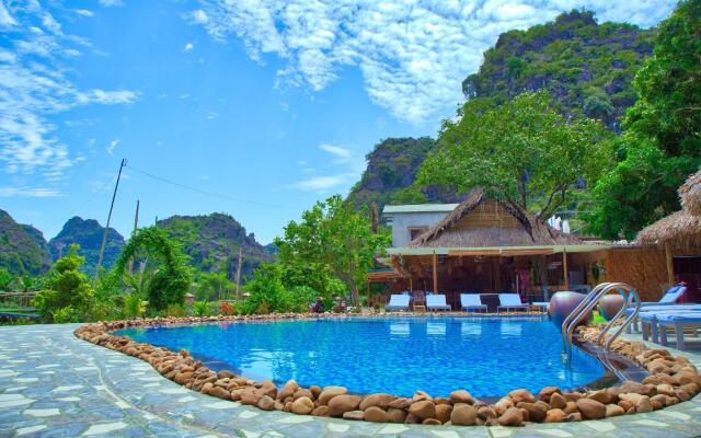 Ninh Binh Mountain Side Homestay & Cafe