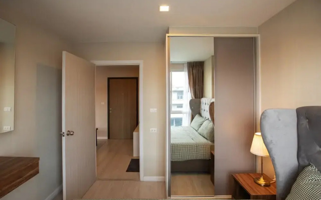 Near BK University Quiet Condo in Rama4 bkb137