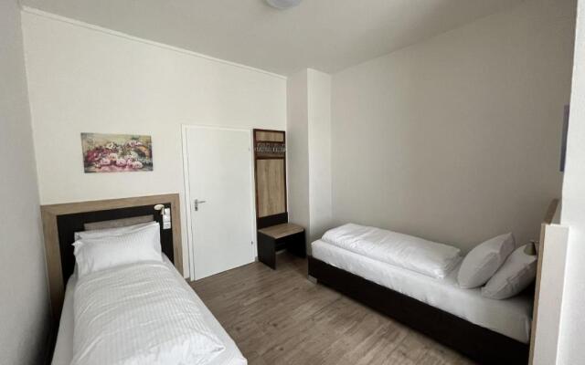 City Hotel