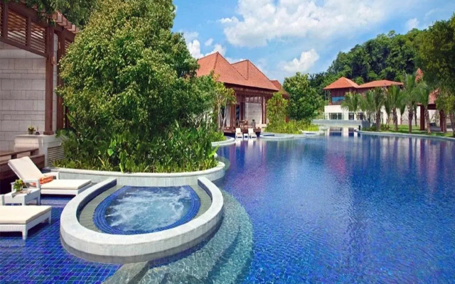 Resorts World Sentosa - Equarius
