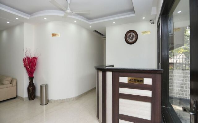 OYO 27674 Dhairya Residency