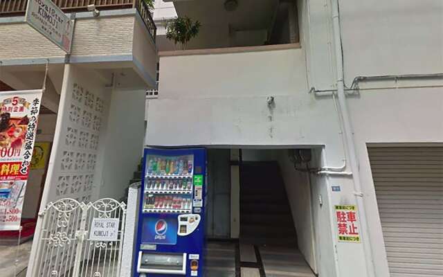 EX Kumoji Apartment