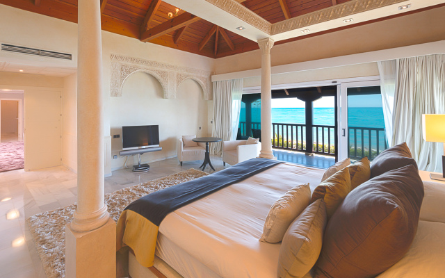 Villa South Beach